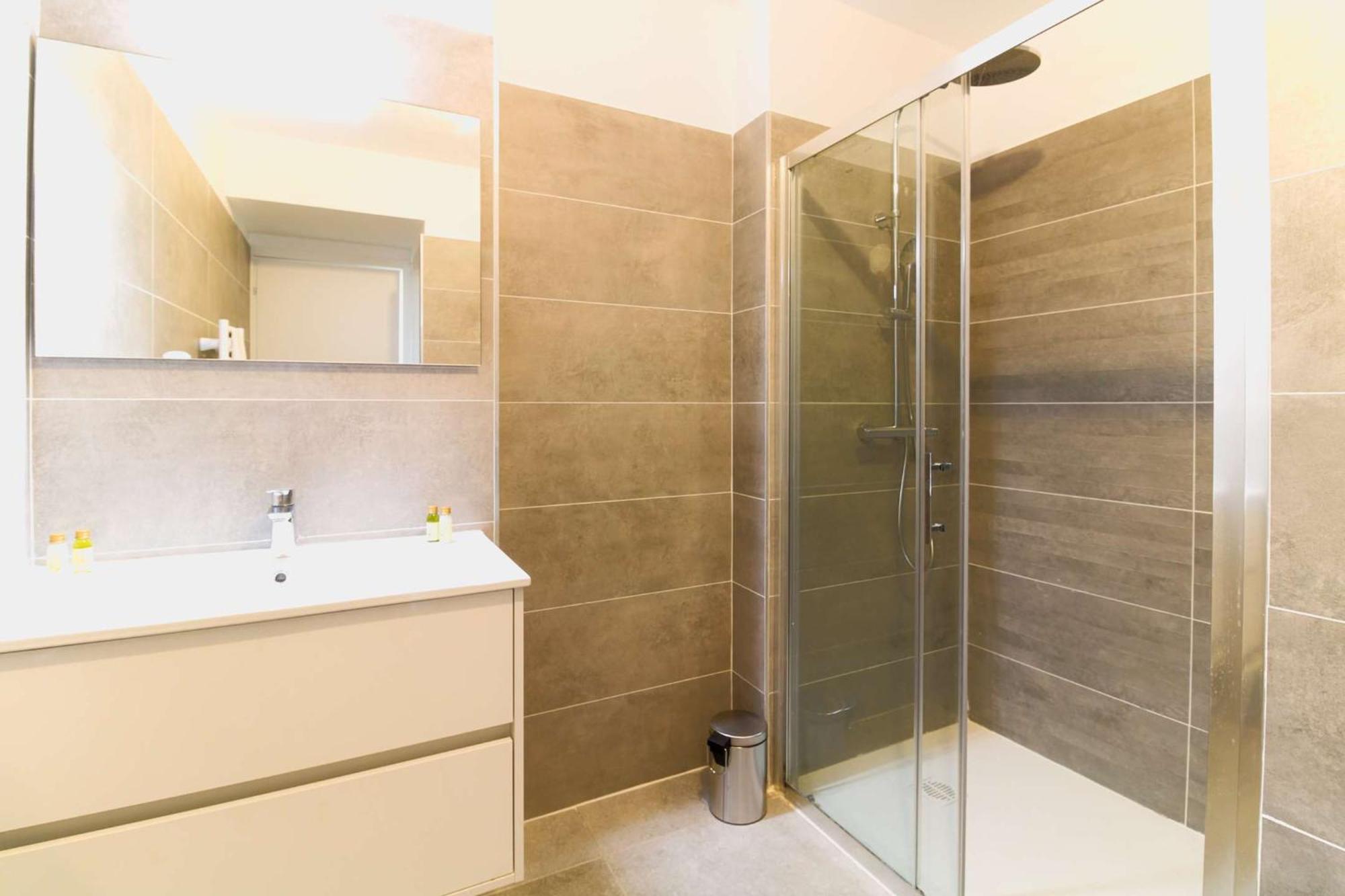 Select' - T2 A Saint-clair Au Lavandou Dans Neuve Avec Piscine - 180sud-b12 Appartement Le Lavandou