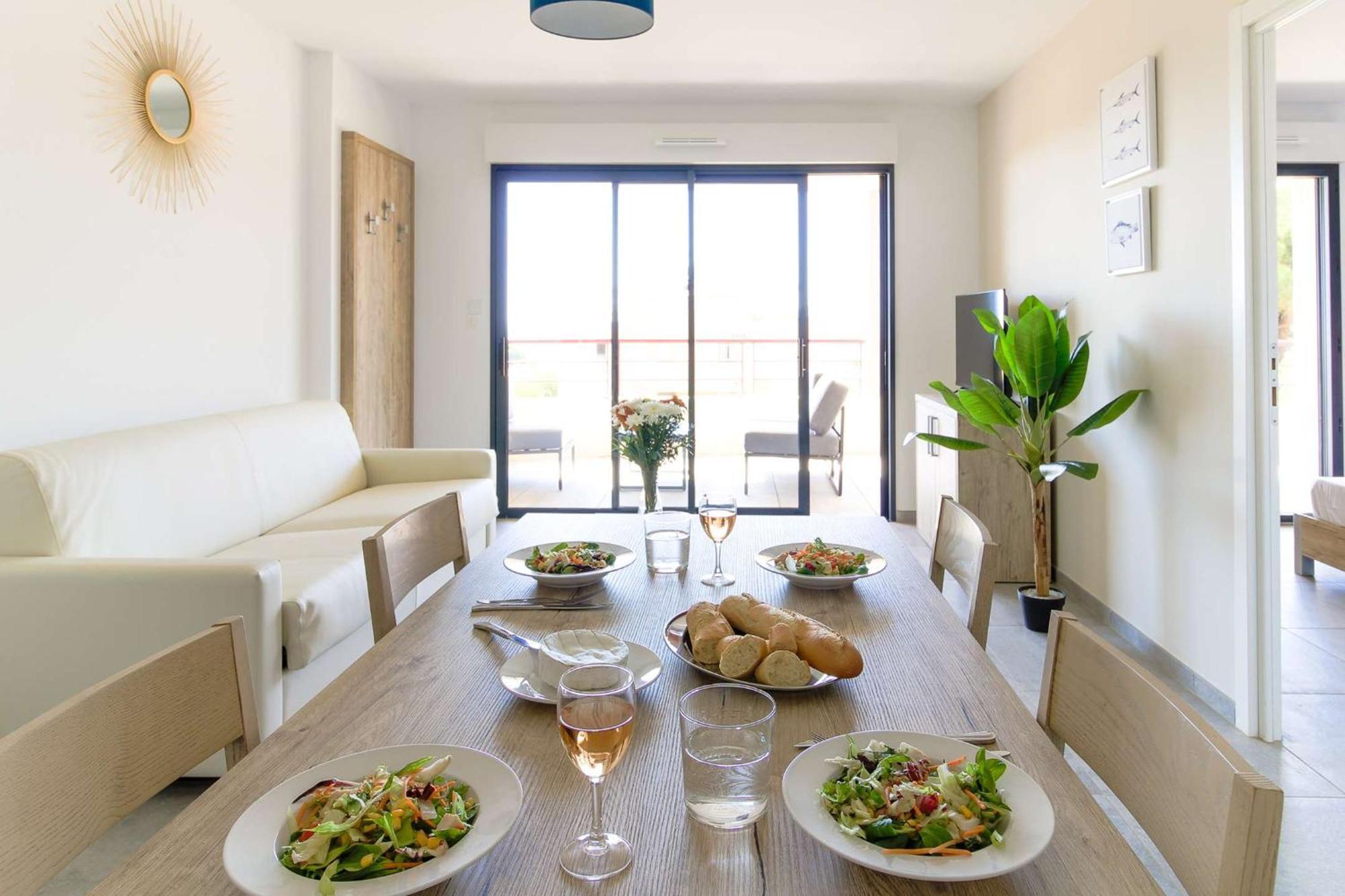 Select' - T2 A Saint-clair Au Lavandou Dans Neuve Avec Piscine - 180sud-b12 *